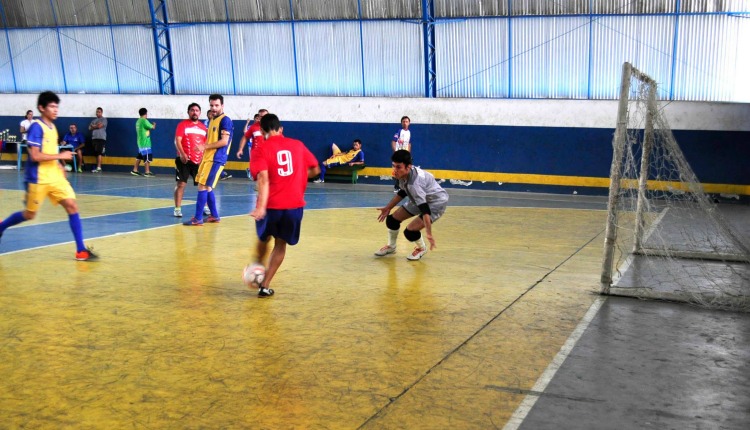 Jogos Motores e Campeonato de Futsal para surdos movimentam